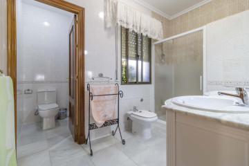 Casas o chalets-Venta-Gines-2308066-Foto-36-Carrousel