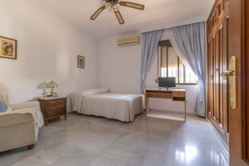 Casas o chalets-Venta-Gines-2308066-Foto-30-Carrousel
