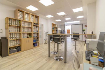 Locales-Venta-Sevilla-2314561-Foto-11-Carrousel