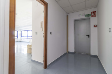 Oficinas-Alquiler-Dos Hermanas-2348858-Foto-7-Carrousel