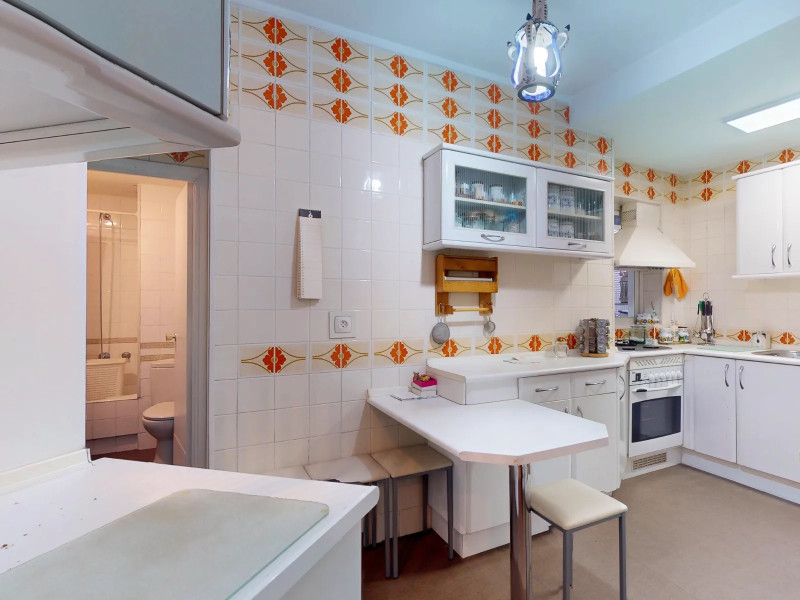 Piso a Reformar junto al Retiro en el barrio de la Estrella
