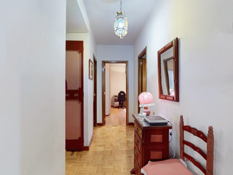 Piso a Reformar junto al Retiro en el barrio de la Estrella