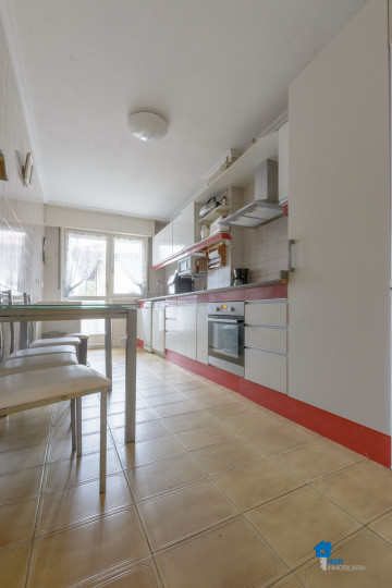 Pisos-Venta-Castro-Urdiales-2347492-Foto-24-Carrousel