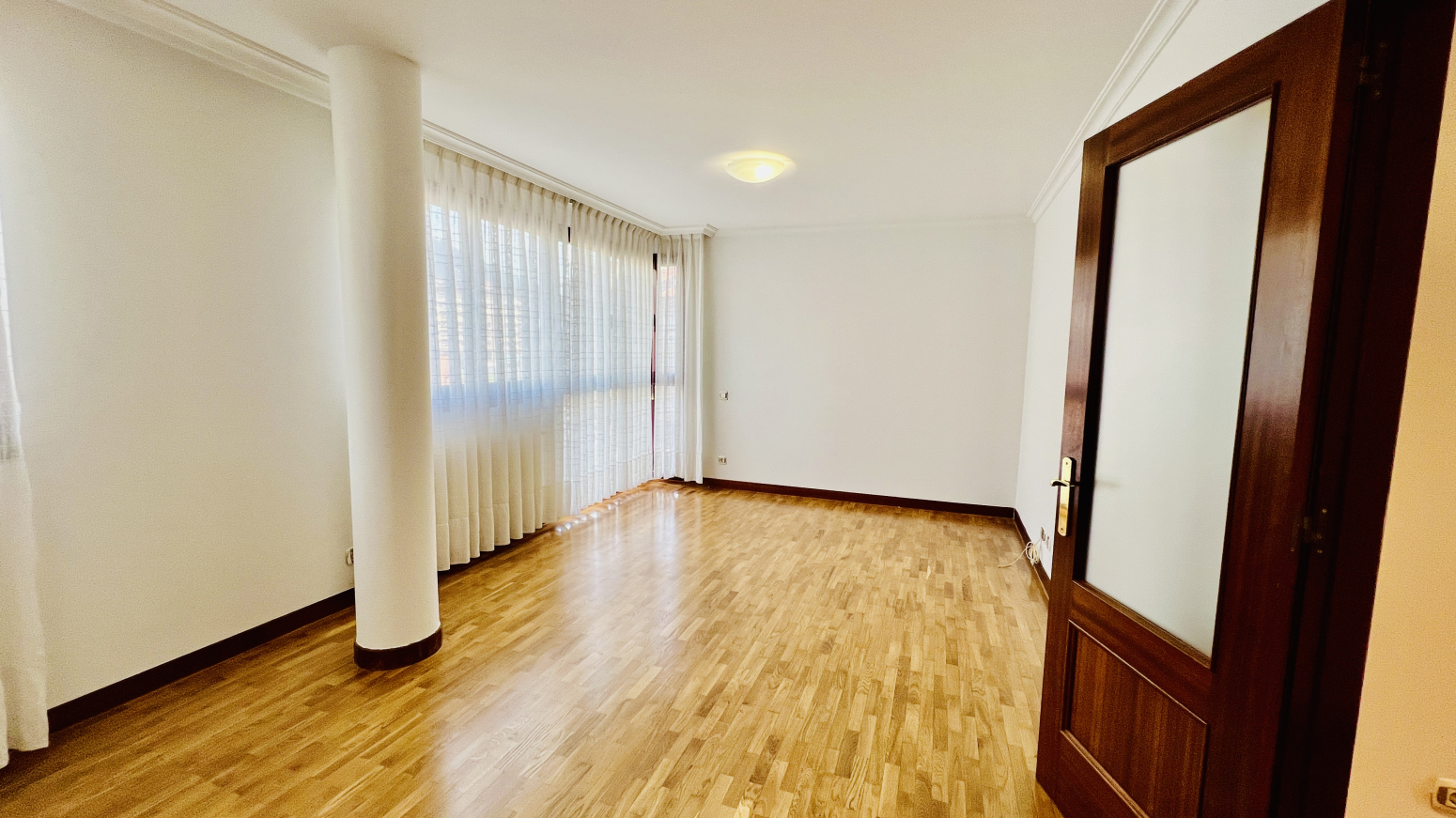Pisos-Venta-Oviedo-1041376-Foto-2