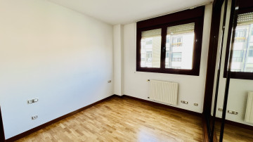 Pisos-Venta-Oviedo-1041376-Foto-26-Carrousel