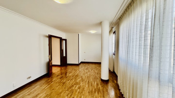 Pisos-Venta-Oviedo-1041376-Foto-3-Carrousel