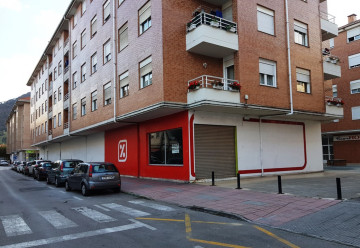 Locales-Venta-Los Corrales de Buelna-2311319-Foto-0-Carrousel