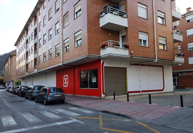 Locales-Venta-Los Corrales de Buelna-2311319