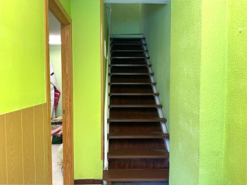 Locales-Venta-Los Corrales de Buelna-2311373-Foto-9-Carrousel