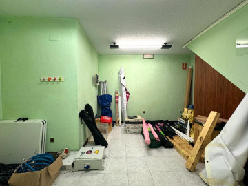 Locales-Venta-Los Corrales de Buelna-2311373-Foto-10-Carrousel