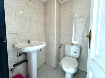 Locales-Alquiler-Los Corrales de Buelna-2311376-Foto-5-Carrousel