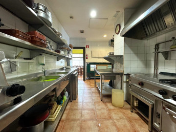 Locales-Venta-Los Corrales de Buelna-2311379-Foto-33-Carrousel