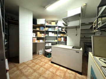 Locales-Venta-Los Corrales de Buelna-2311379-Foto-40-Carrousel