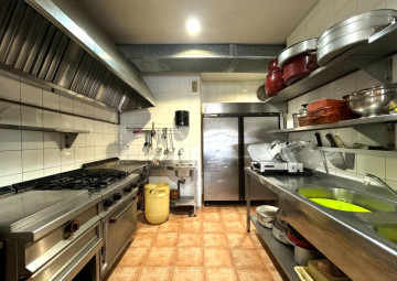 Locales-Venta-Los Corrales de Buelna-2311379-Foto-38-Carrousel