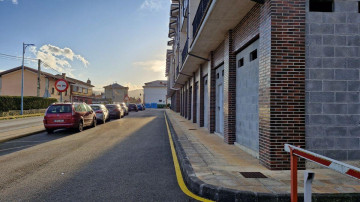 Locales-Venta-San Felices de Buelna-2311427-Foto-2-Carrousel