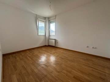 Pisos-Venta-Los Corrales de Buelna-2311472-Foto-18-Carrousel