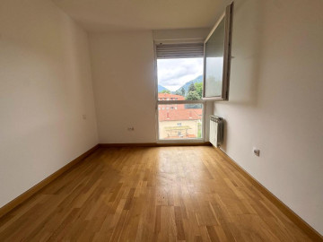 Pisos-Venta-Los Corrales de Buelna-2311472-Foto-21-Carrousel