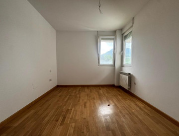 Pisos-Venta-Los Corrales de Buelna-2311472-Foto-19-Carrousel