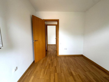 Pisos-Venta-Los Corrales de Buelna-2311472-Foto-22-Carrousel