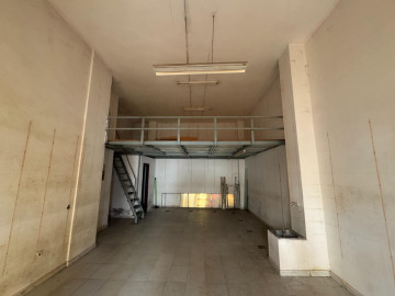 Locales-Venta-Los Corrales de Buelna-2311475-Foto-27-Carrousel