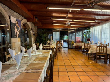 Negocios-Alquiler-Los Corrales de Buelna-2311529-Foto-23-Carrousel