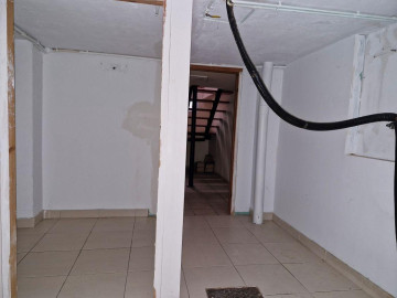 Locales-Venta-Torrelavega-2311544-Foto-10-Carrousel