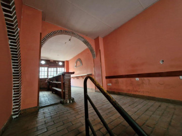Locales-Venta-Torrelavega-2311544-Foto-4-Carrousel
