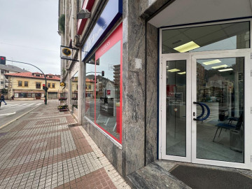 Locales-Traspaso-Los Corrales de Buelna-2311580-Foto-36-Carrousel