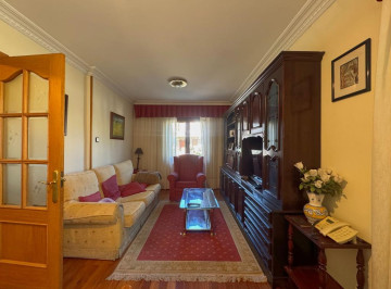 Casas o chalets-Venta-Los Corrales de Buelna-2311607-Foto-1-Carrousel