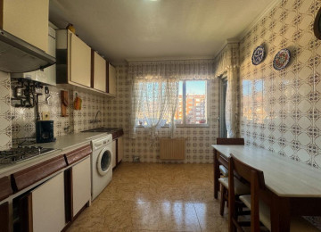 Pisos-Venta-Los Corrales de Buelna-2311631-Foto-6-Carrousel