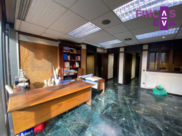 Oficinas-Venta-Barcelona-1070174-Foto-19-Carrousel