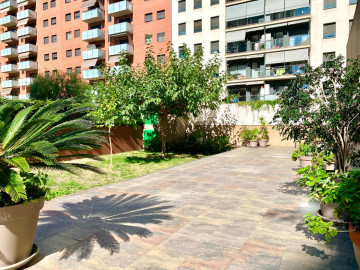 Oficinas-Venta-Barcelona-1068999-Foto-19-Carrousel
