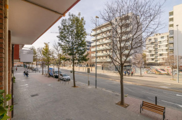 Pisos-Venta-CornellÃ  de Llobregat-1070151-Foto-17-Carrousel