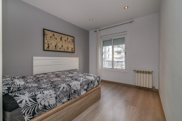 Pisos-Venta-CornellÃ  de Llobregat-1070151-Foto-3-Carrousel