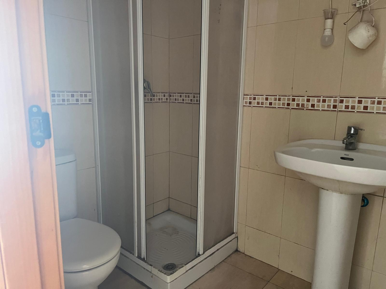 Pisos-Venta-LÂ´Hospitalet de Llobregat-1150939-Foto-8