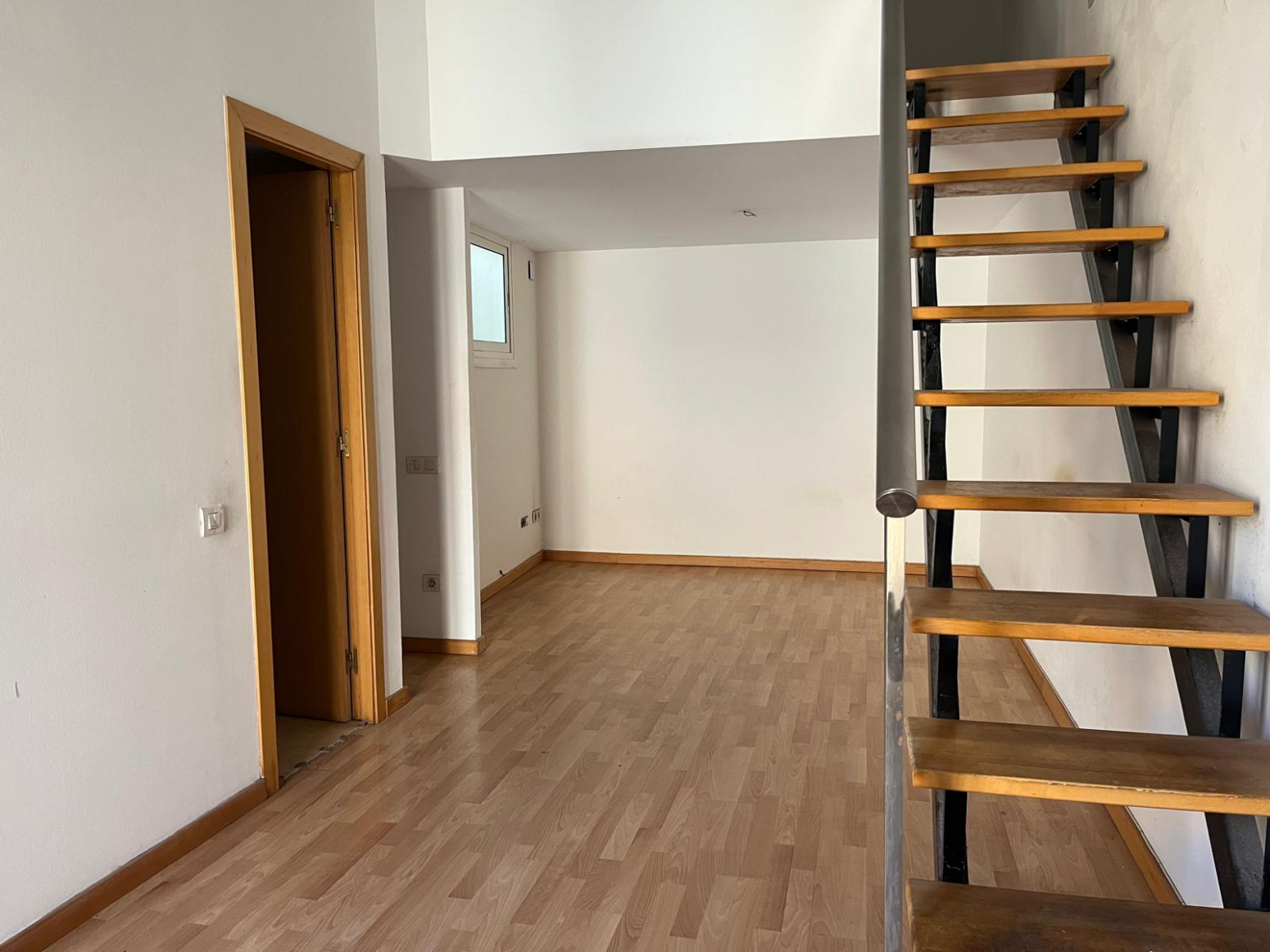 Pisos-Venta-LÂ´Hospitalet de Llobregat-1150939-Foto-1