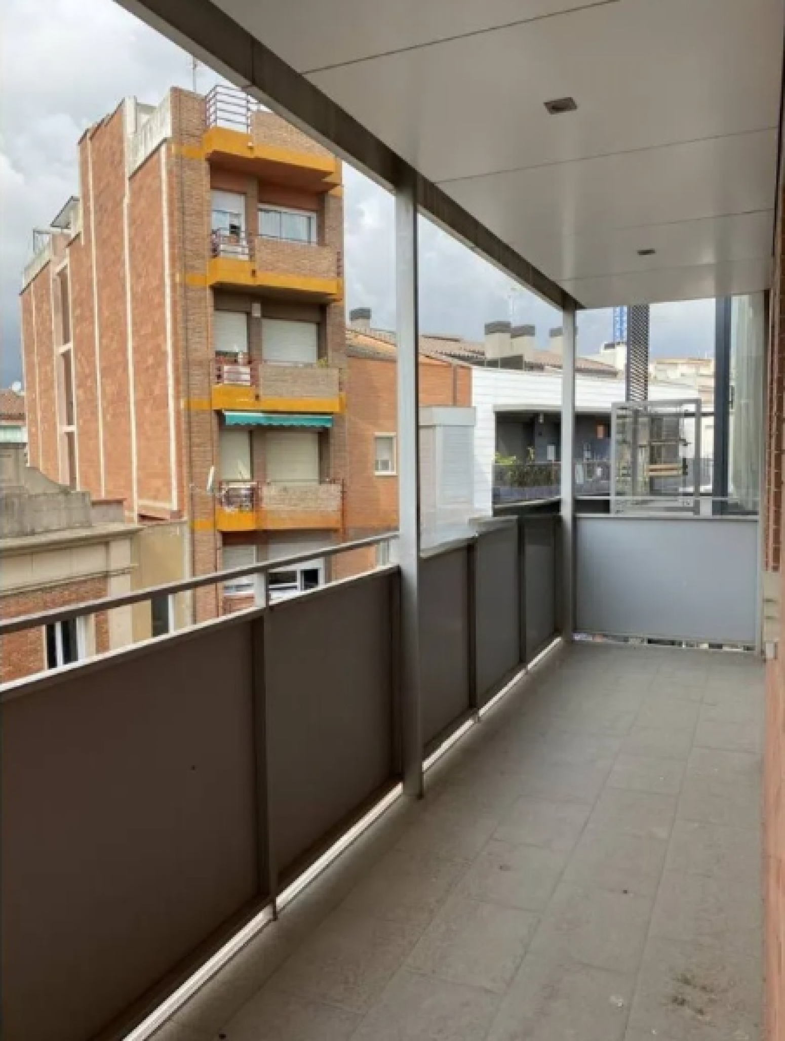 Pisos-Venta-CornellÃ  de Llobregat-1424991-Foto-1