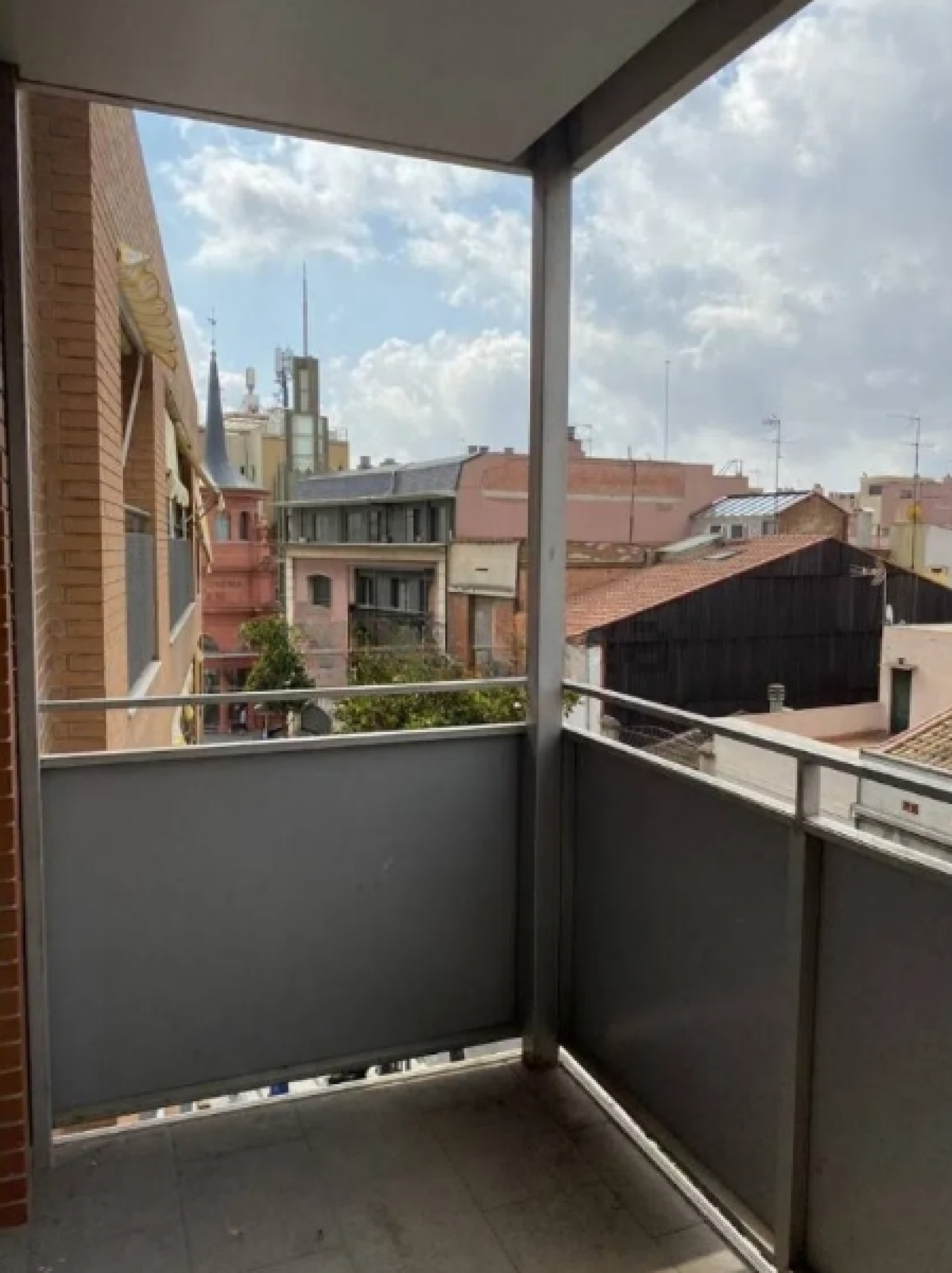 Pisos-Venta-CornellÃ  de Llobregat-1424991-Foto-2