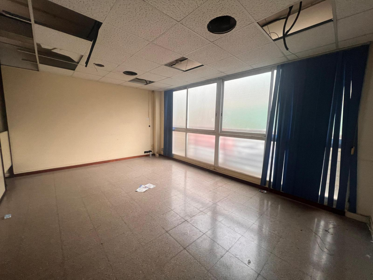 Locales-Venta-Santa Coloma de Gramanet-775719-Foto-2