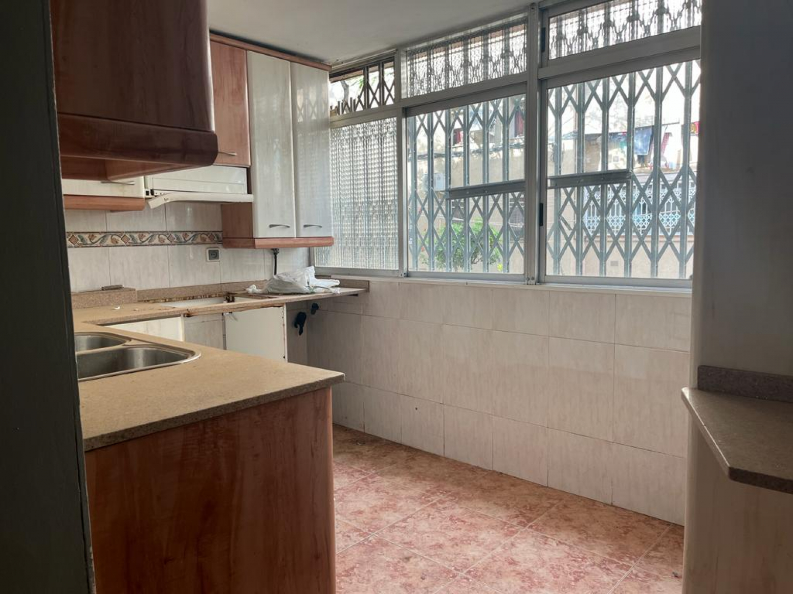 Sin Posesion-Venta-LÂ´Hospitalet de Llobregat-916808-Foto-3