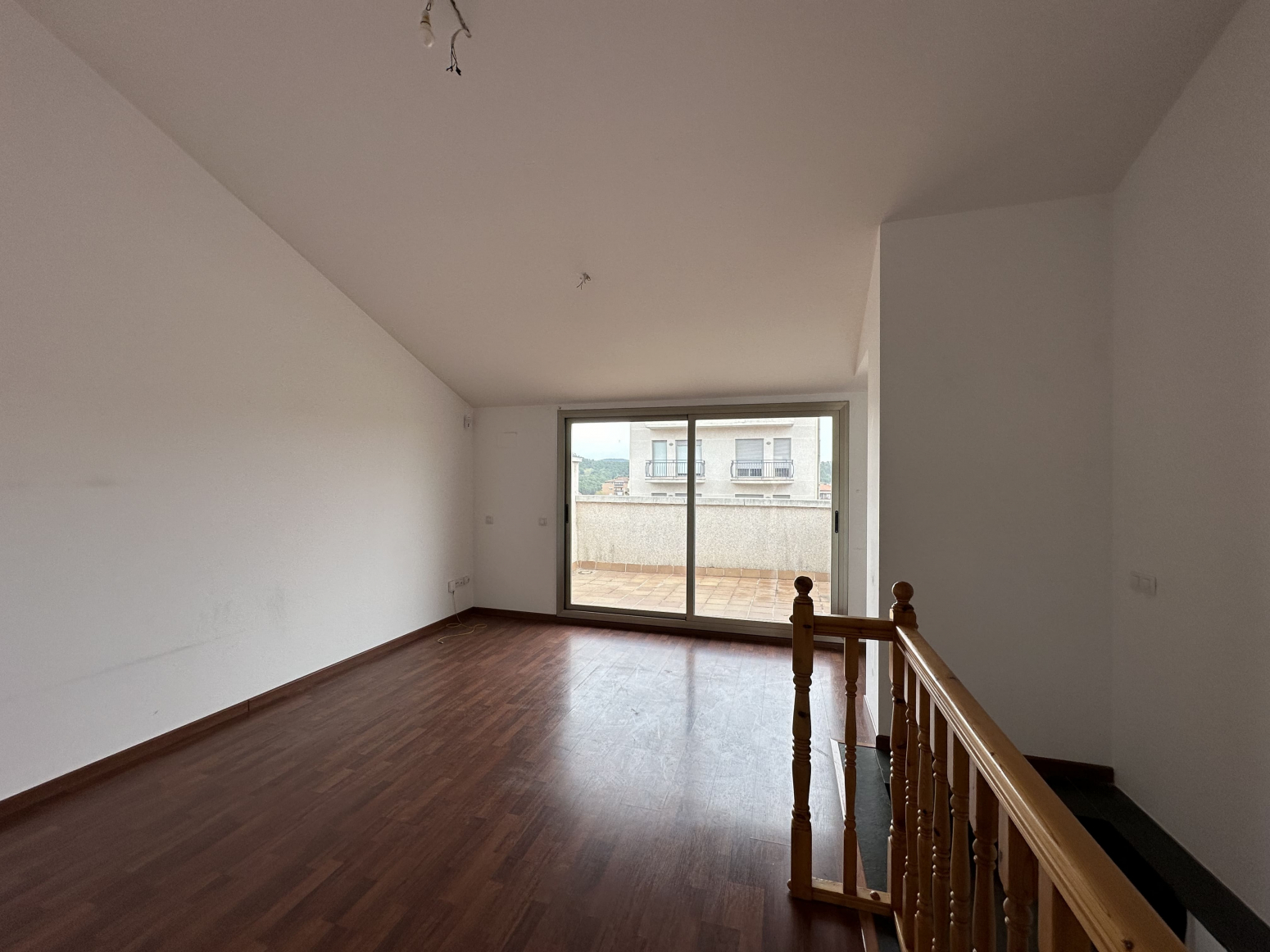 Pisos-Venta-NavÃ s-994666-Foto-17