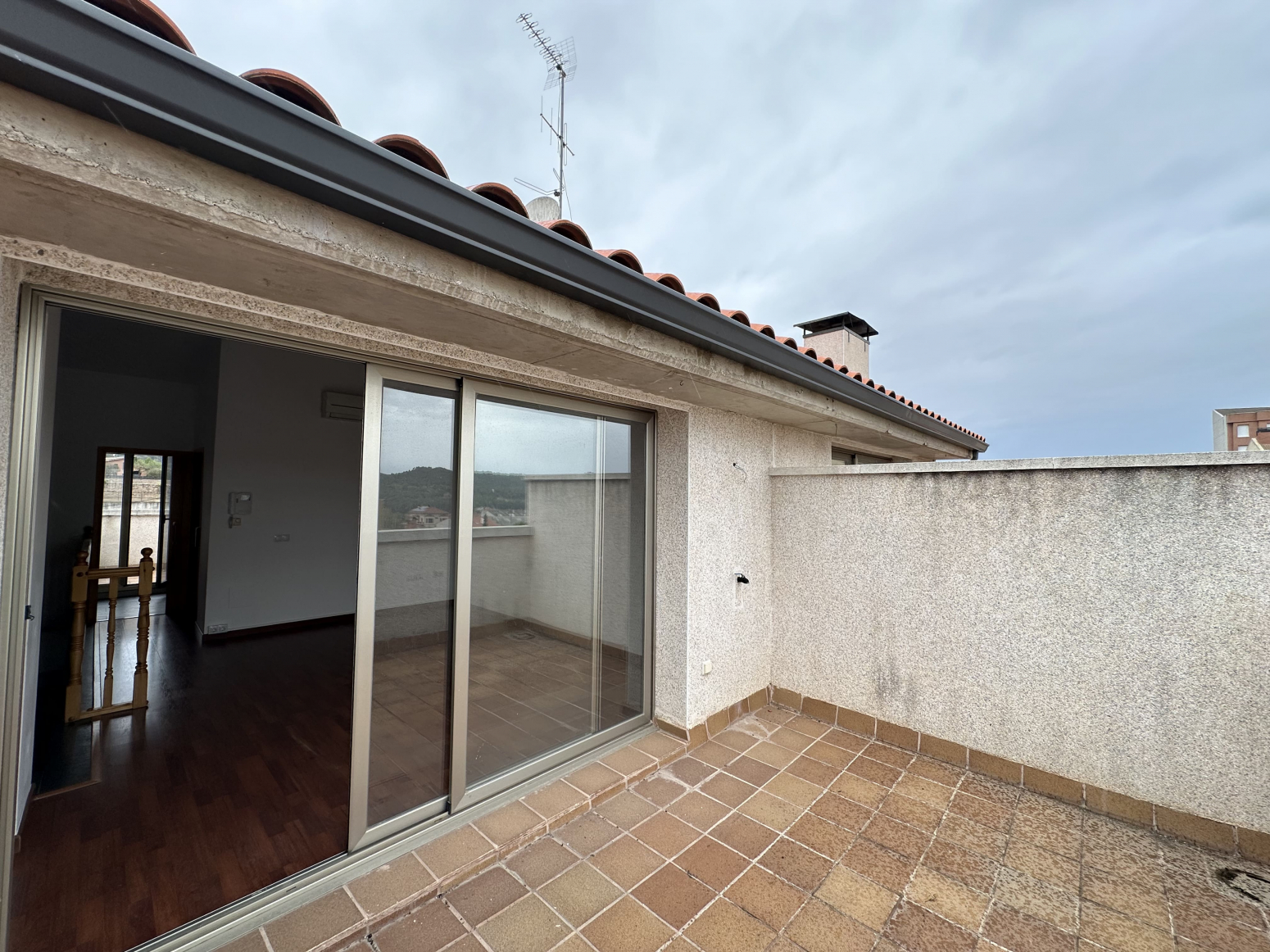 Pisos-Venta-NavÃ s-994666-Foto-5
