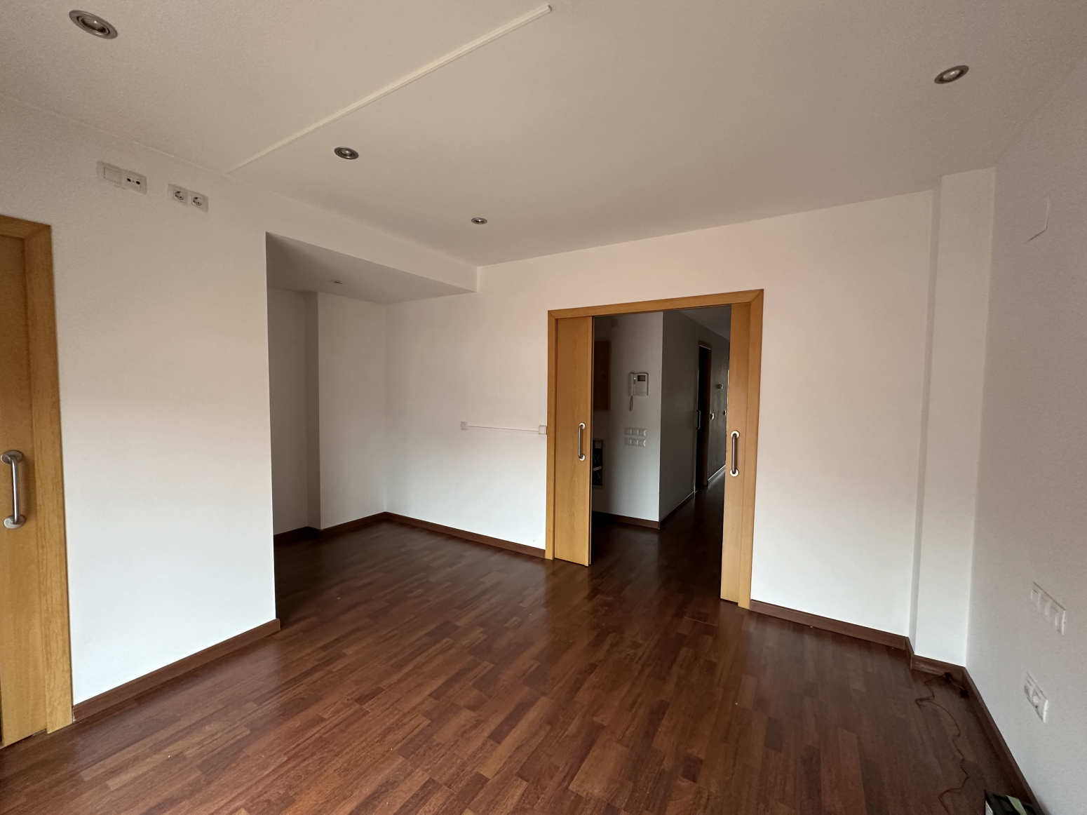 Pisos-Venta-NavÃ s-994666-Foto-4