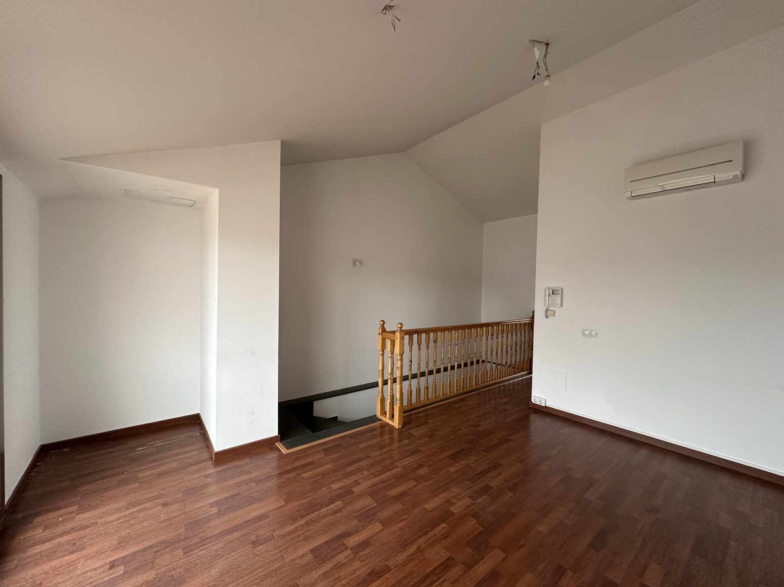 Pisos-Venta-NavÃ s-994666-Foto-19