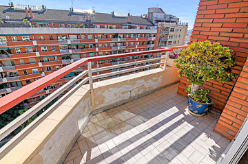 Pisos-Venta-Barcelona-1460337