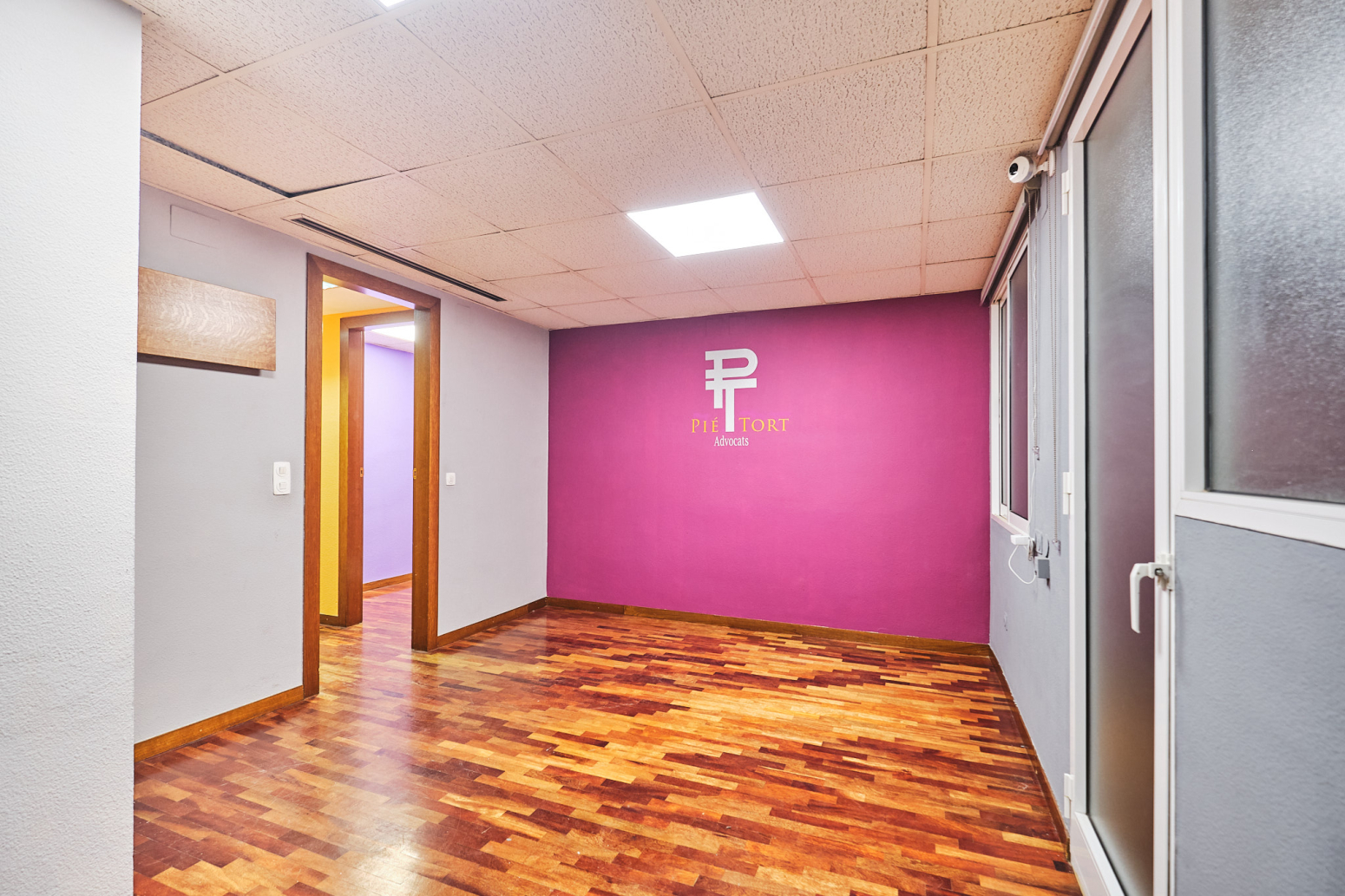 Oficinas-Venta-Barcelona-1343083-Foto-3