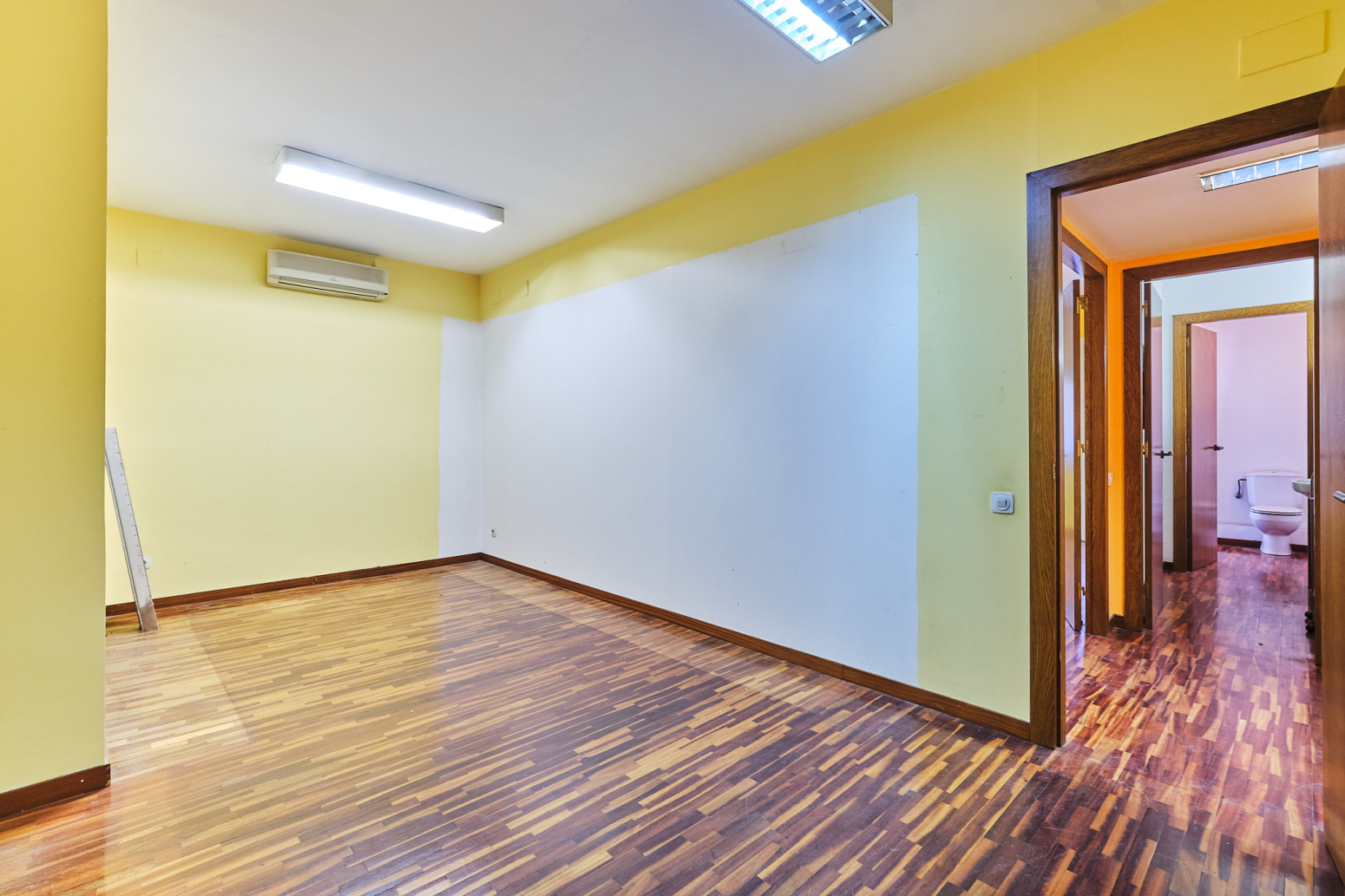 Oficinas-Venta-Barcelona-1343083-Foto-23