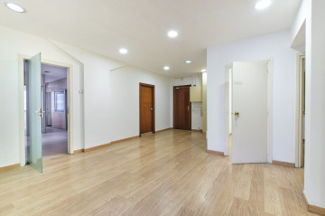 Oficinas-Venta-Barcelona-1507073-Foto-3-Carrousel