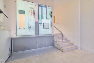 Locales-Venta-Sant Just Desvern-1723251-Foto-13-Carrousel