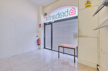Locales-Venta-Sant Just Desvern-1723251-Foto-14-Carrousel